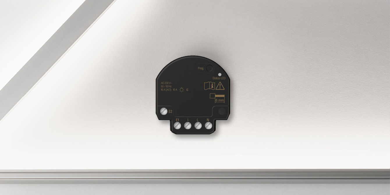 JUNG HOME Jalousieaktor Mini bei Smart Project Elektrotechnik in Werneck-Eßleben