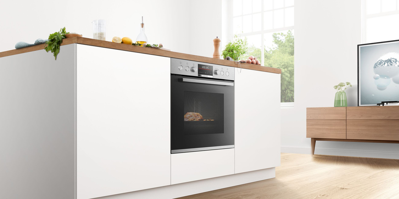 Backöfen und Herdsets bei Smart Project Elektrotechnik in Werneck-Eßleben